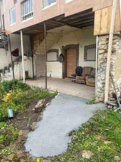 Studio St Florentin 2 Saint Florentin Bagian luar foto